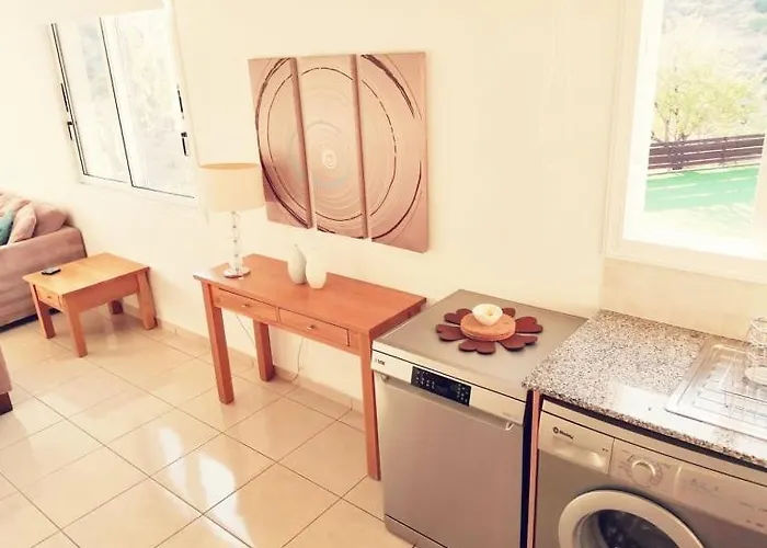 Peyia Resort Apartment